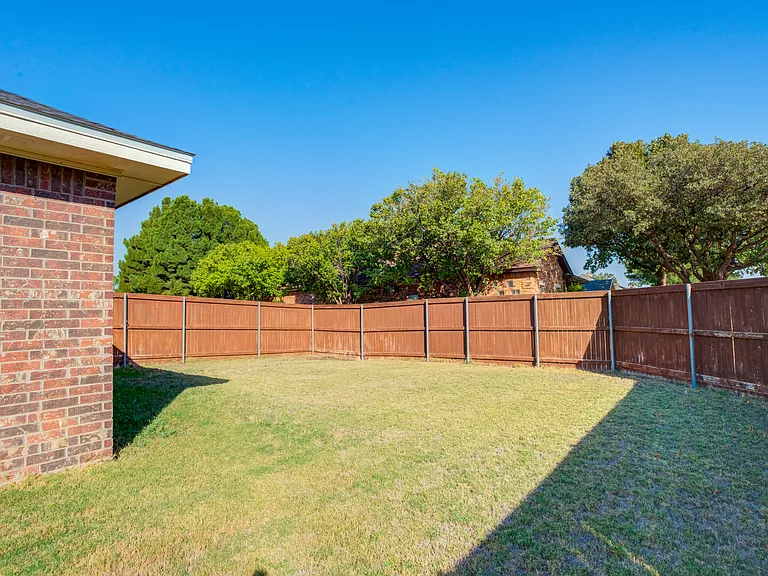 4802 Amherst St — Photo 39