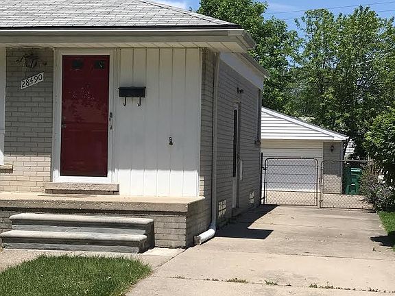 2nd image of 28490 Florence St