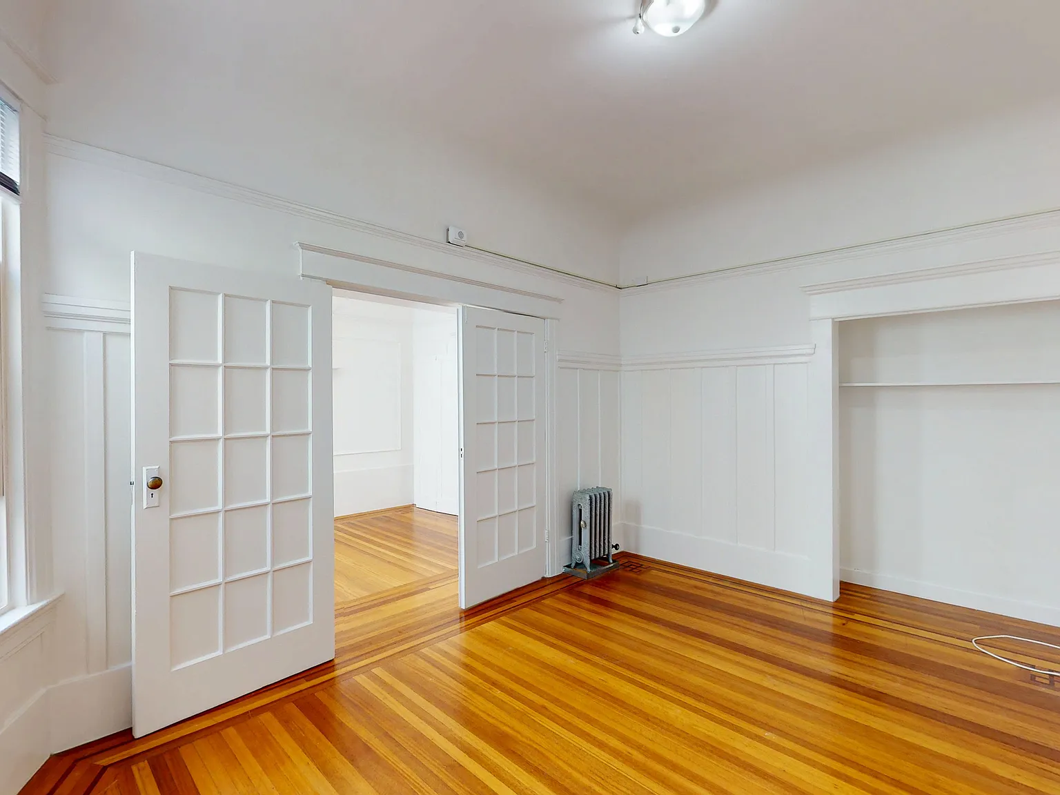 Charming Top Floor 1BR in Nob Hill | Pet Friendly — Photo 3