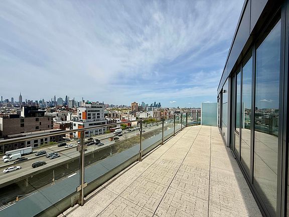3rd image of 491 Keap St APT 11G
