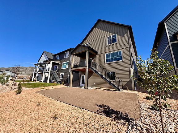 3rd image of 2081 N Ostler Peak Rd E #117