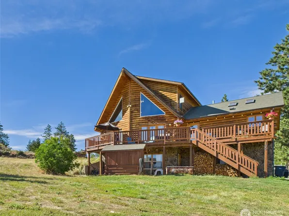 105 Chipmunk Trail, East Wenatchee, WA 98802