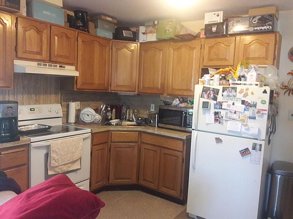 2nd image of 18 Murray Dr