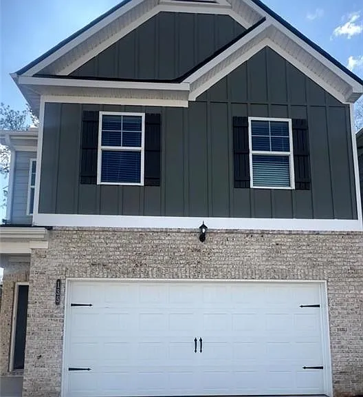 135 Stanchion Dr — Photo 1