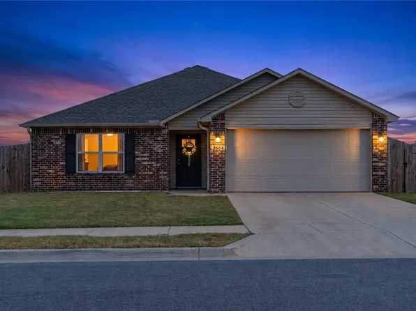 2664 Gorman St, Pea Ridge, AR 72751