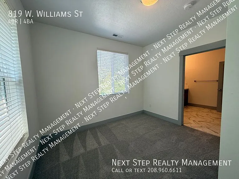 819 W Williams St — Photo 11