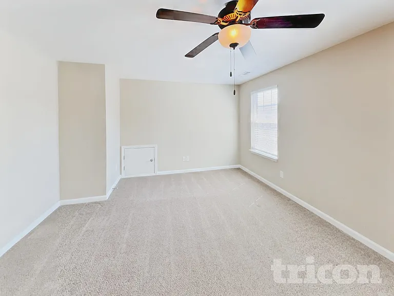 1080 Paddock Park Cir — Photo 13