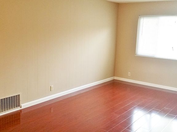 2nd image of 4483 Alex Dr