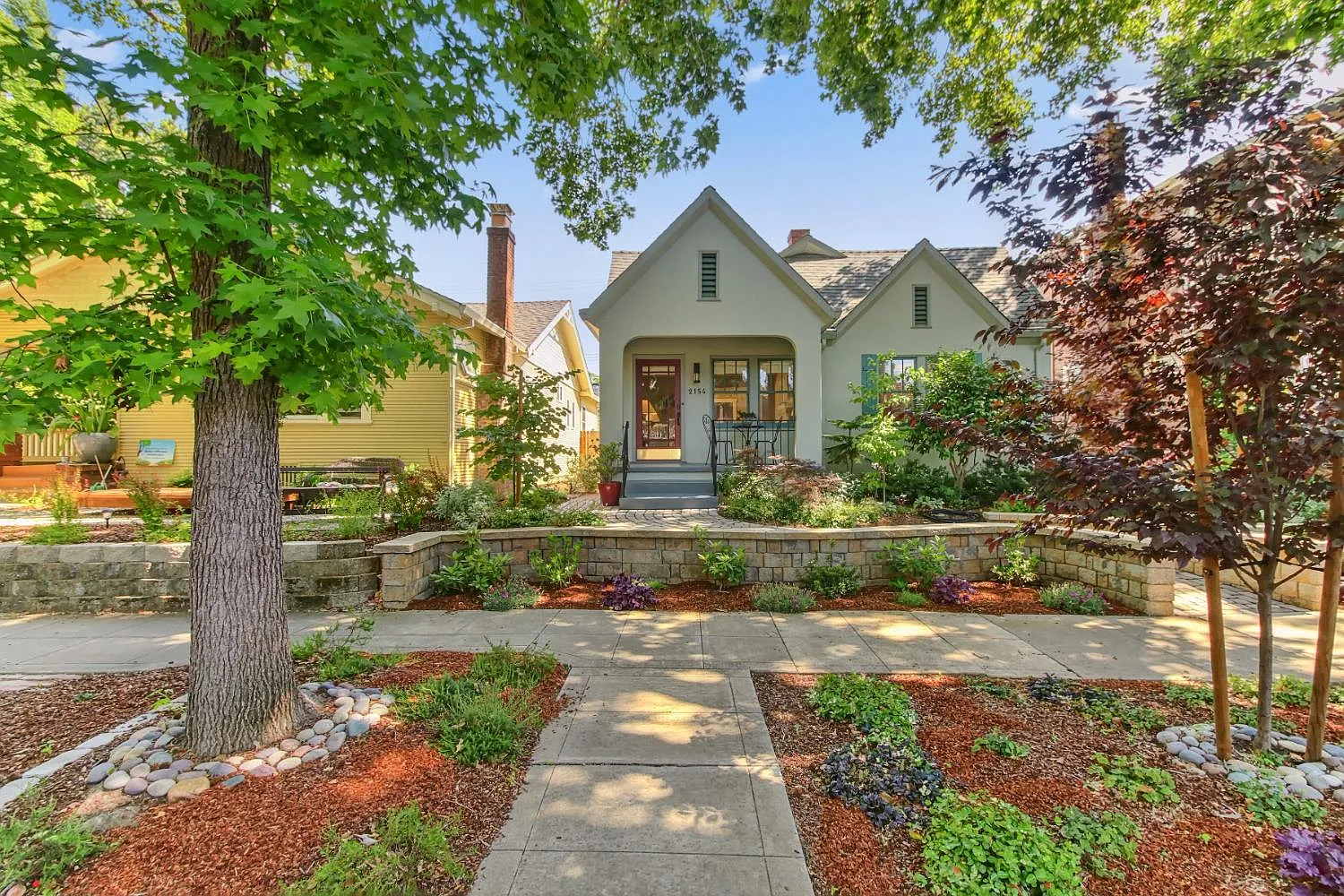 2154 3rd Ave photo 1
