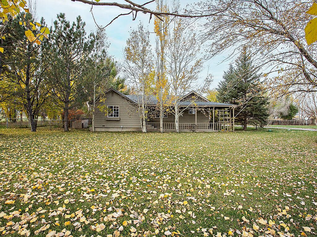 2102 N 9th Rd, Worden, MT 59088 Zillow