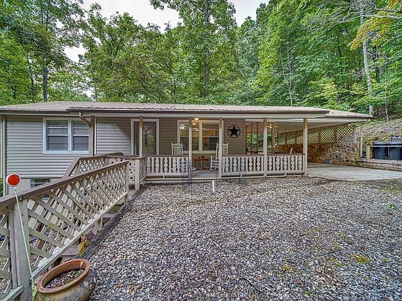 3rd image of 339 Robertson Cir