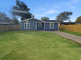 3701 Ridgemont Dr, Orange, TX 77630