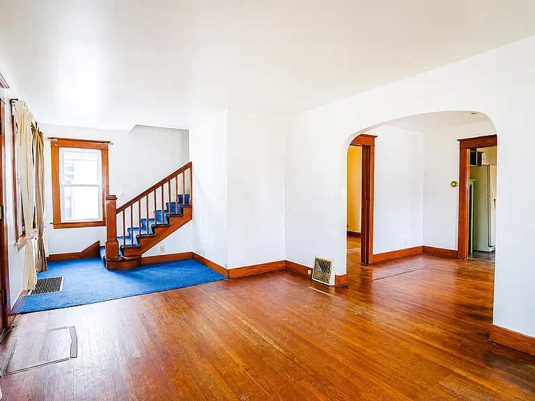 1543 Maine St — Photo 7