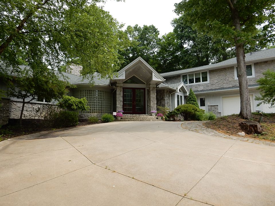 1st image of 1213 River Woods Dr