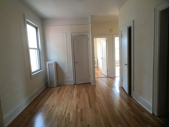 4th image of 3202 28th Ave APT 2F