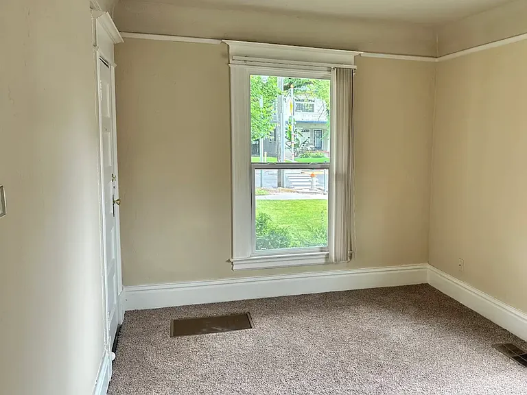 3468 J St — Photo 6