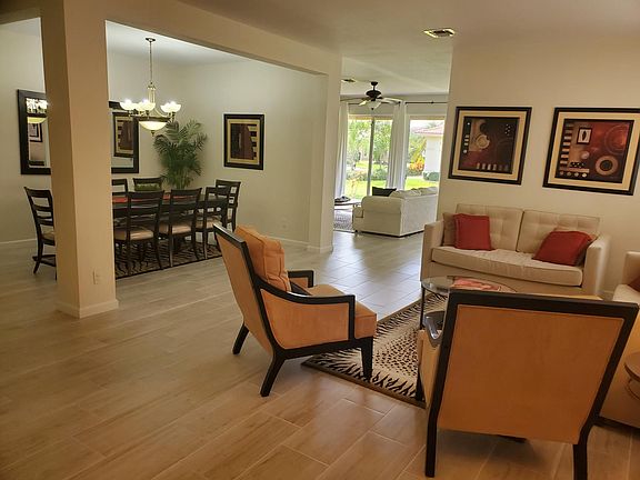 Open floor plan open to dining room and family room