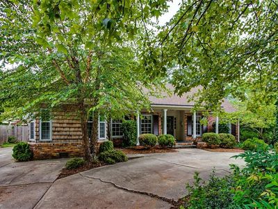 1102 W Cornwallis Dr, Greensboro, NC, 27408