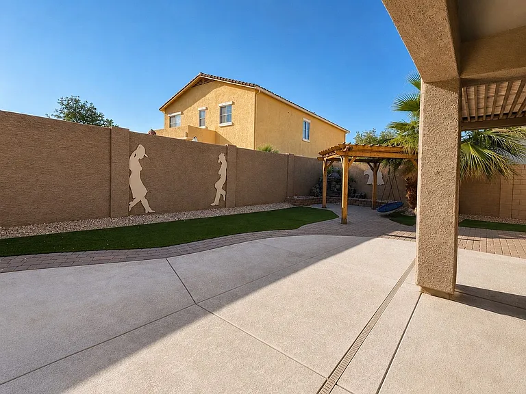 17797 W Ironwood St — Photo 3