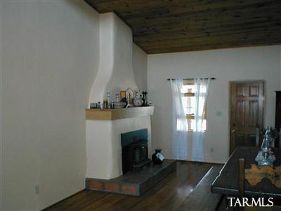 2nd image of 85 E Camino Del Corral