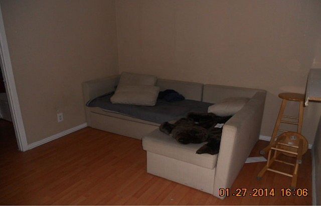 2nd image of 2005 Cerritos Ave