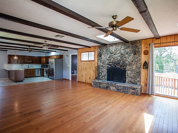 3rd image of 2206 Hidden Waters Dr E