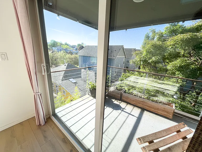 409 21st Ave — Photo 20