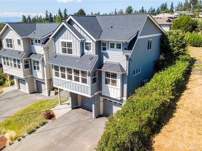 2042 E 15th St, Bremerton, WA, 98310