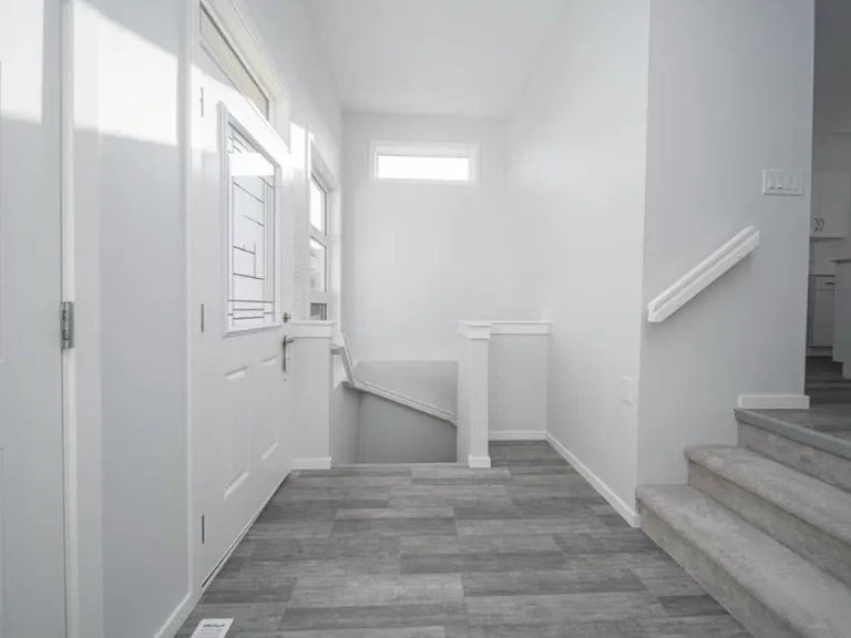 83 Eastfield Ct — Photo 9