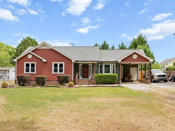 222 Dana Dr, Garner, NC 27529