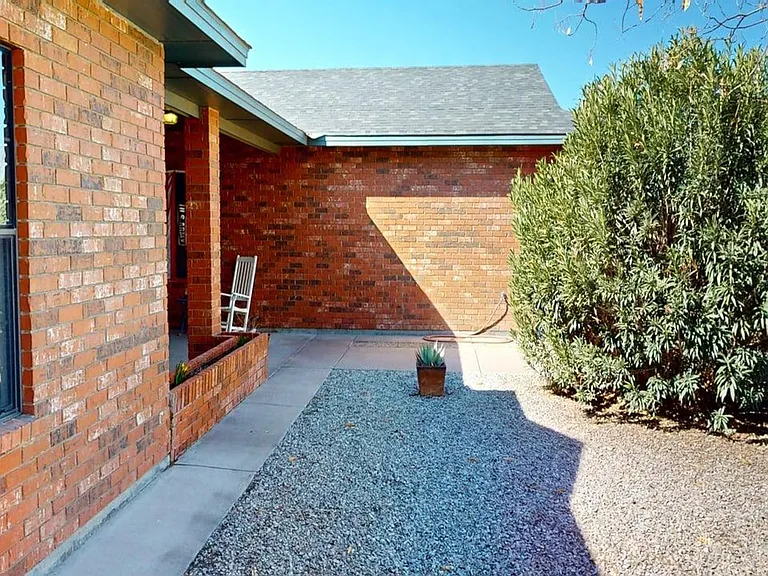 1022 Mimosa Ave — Photo 8