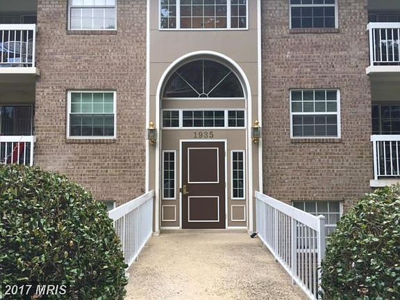 3rd image of 1935 Wilson Ln APT 304