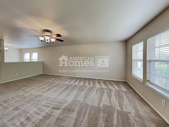 5th image of 508 Blue Sage Dr