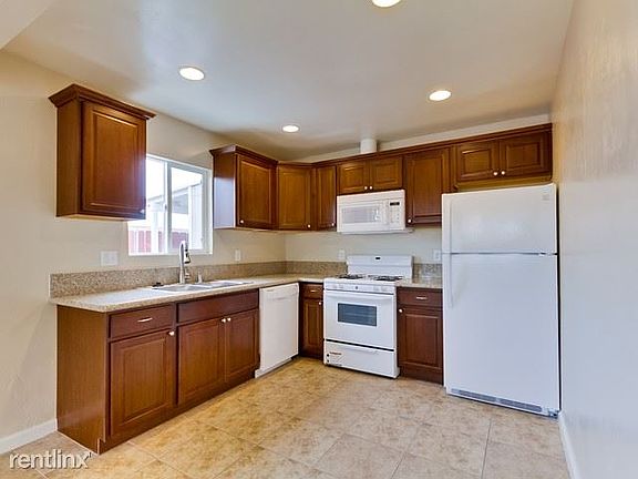 3976 C Street (6)