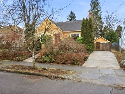 5851 NE 16th Ave, Portland, OR, 97211