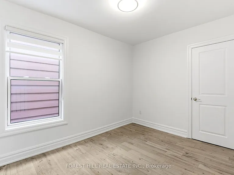 1297 Davenport Rd — Photo 18