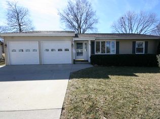 103 Valley Rd, Williamsburg, IA 52361