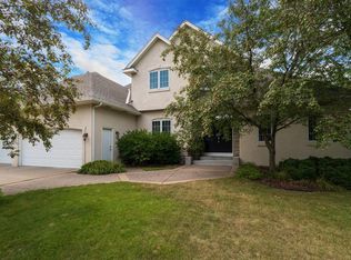 10081 Bridgewater Bay, Woodbury, MN 55129