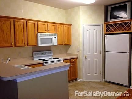 Kitchen
						:
						Kitchen includes ALL Appliances you see. Recently UPGRADED Dishwasher.