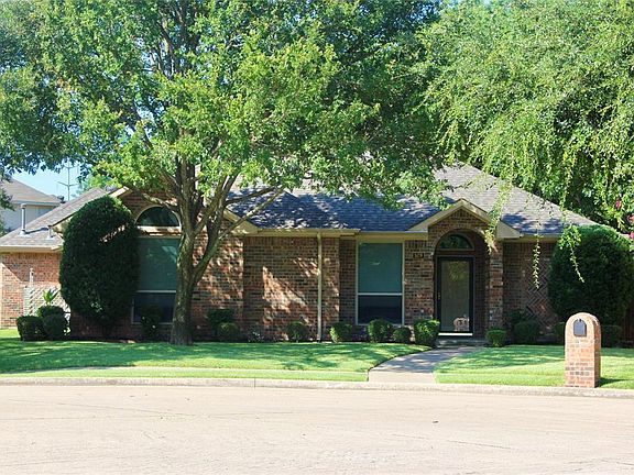2nd image of 529 Creek Ct