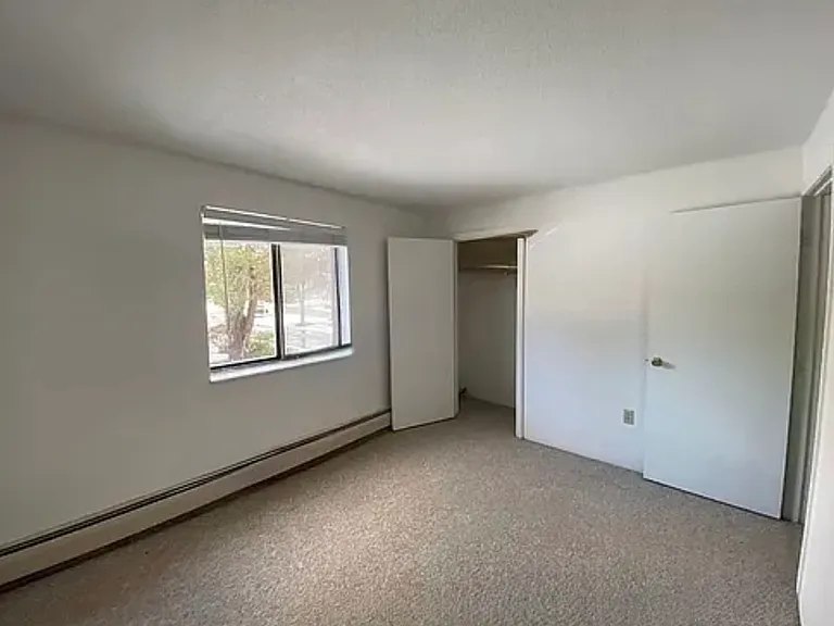 1426 Bodwell Rd #1 — Photo 14