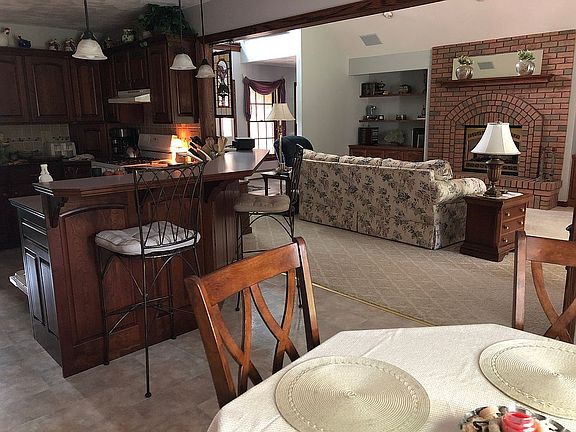 Open plan from kitchen 