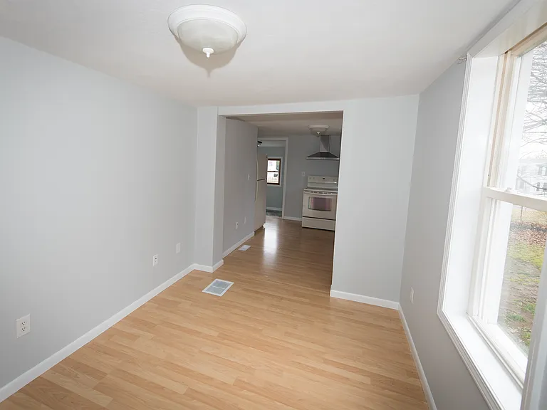 Dining Area Reverse View