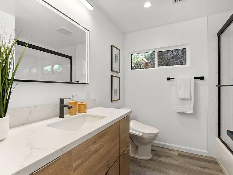 1217 Wilbur Ave — Photo 17