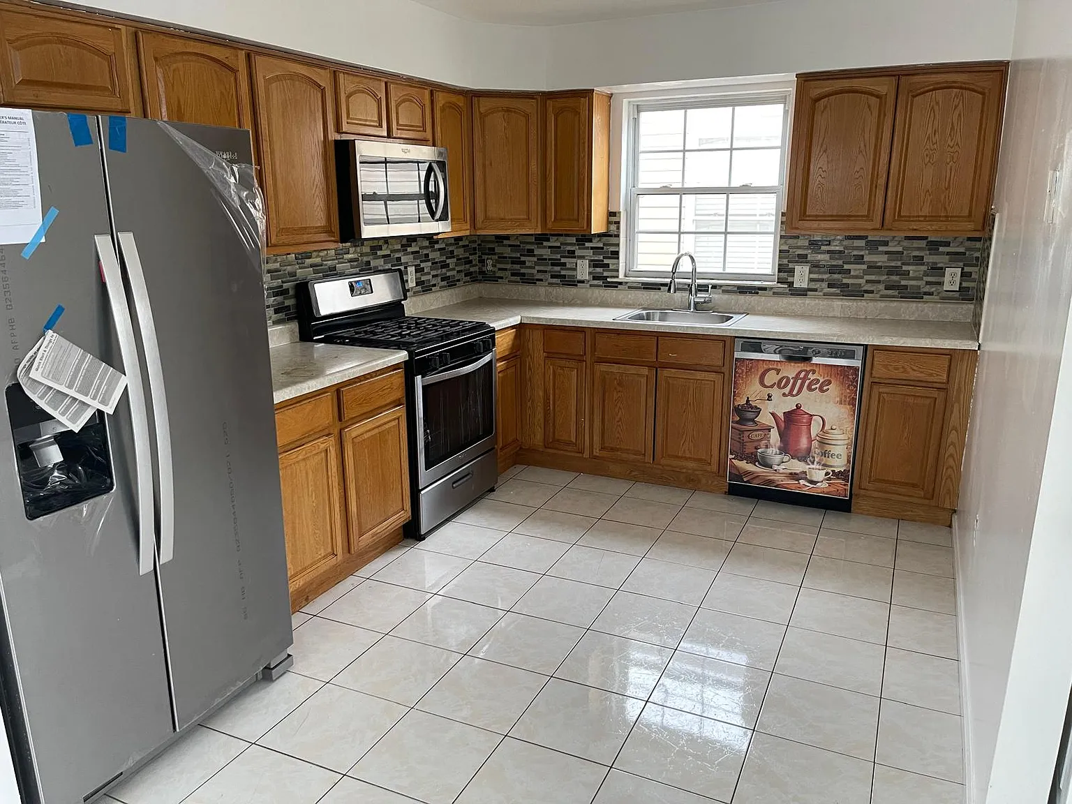 3 bed, $2,595 — Photo 1
