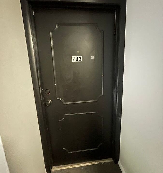 1st image of 2115 Ottawa St #203-C