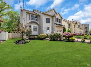 A 22nd Ave, Helmetta, NJ 08828