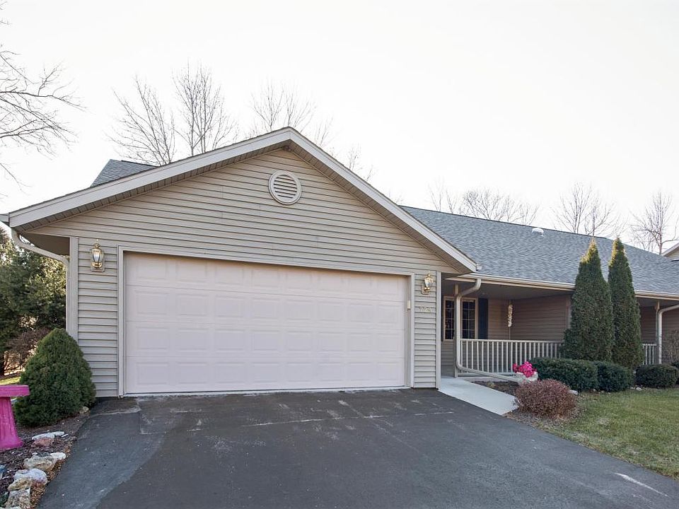 1st image of 229 Fallen Oaks Ln