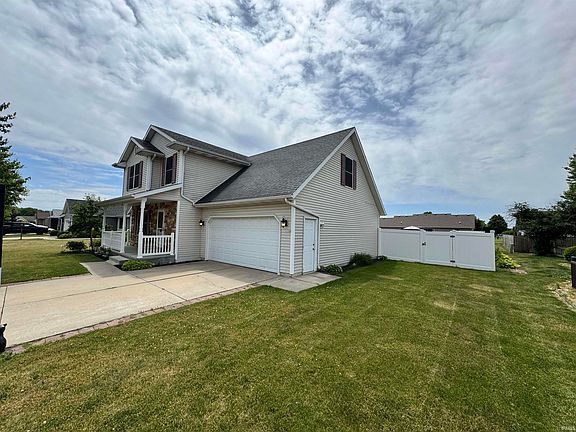 2nd image of 1241 Mintcrest Dr