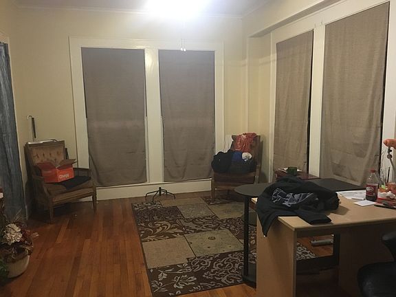 3rd image of 106 Winchester St